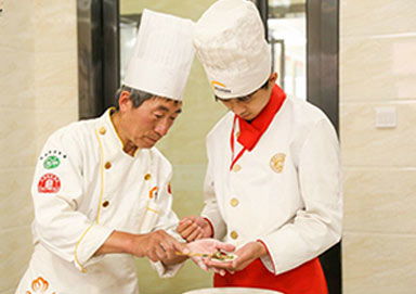 酒店餐飲管理與廚師培訓 構建餐飲業成功之路